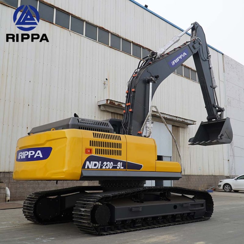 22 тонный экскаватор