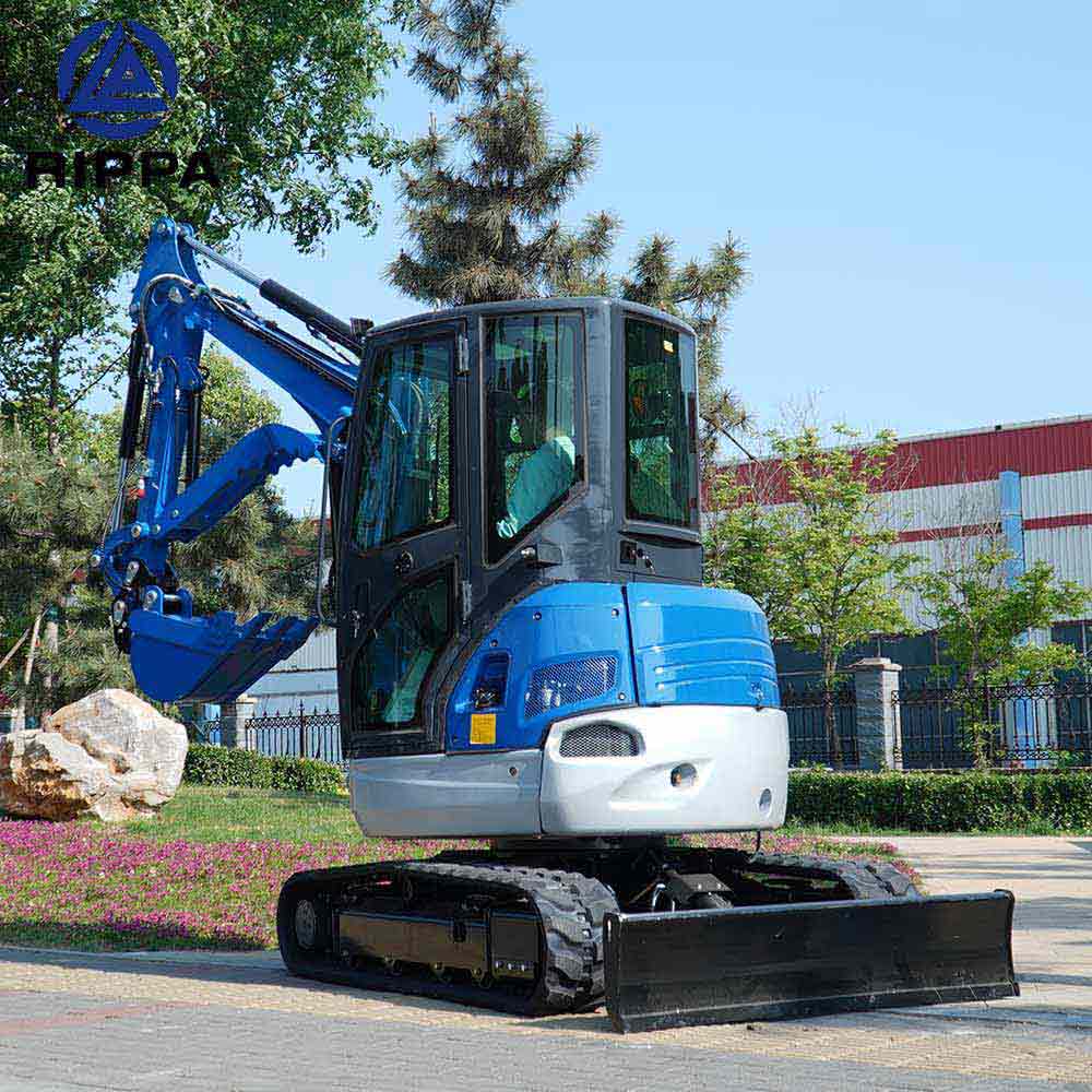 Mini excavator RIPPA R32 PRO